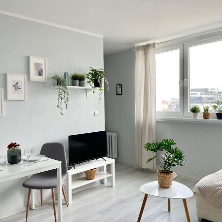 Zielinskiego Apartment ~ Self Check-In 24 ~ Parking & Lift Вроцлав Экстерьер фото