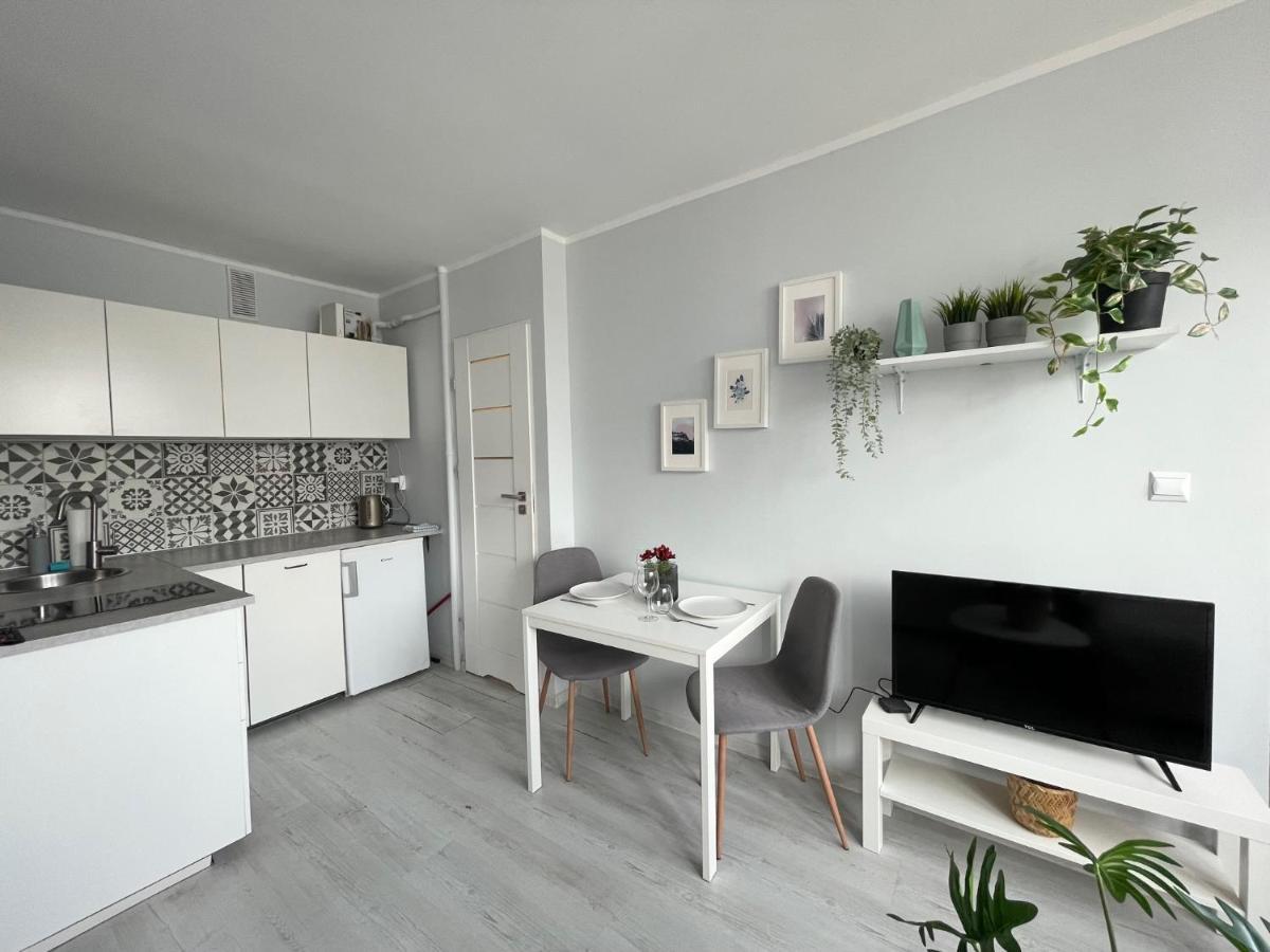Zielinskiego Apartment ~ Self Check-In 24 ~ Parking & Lift Вроцлав Экстерьер фото